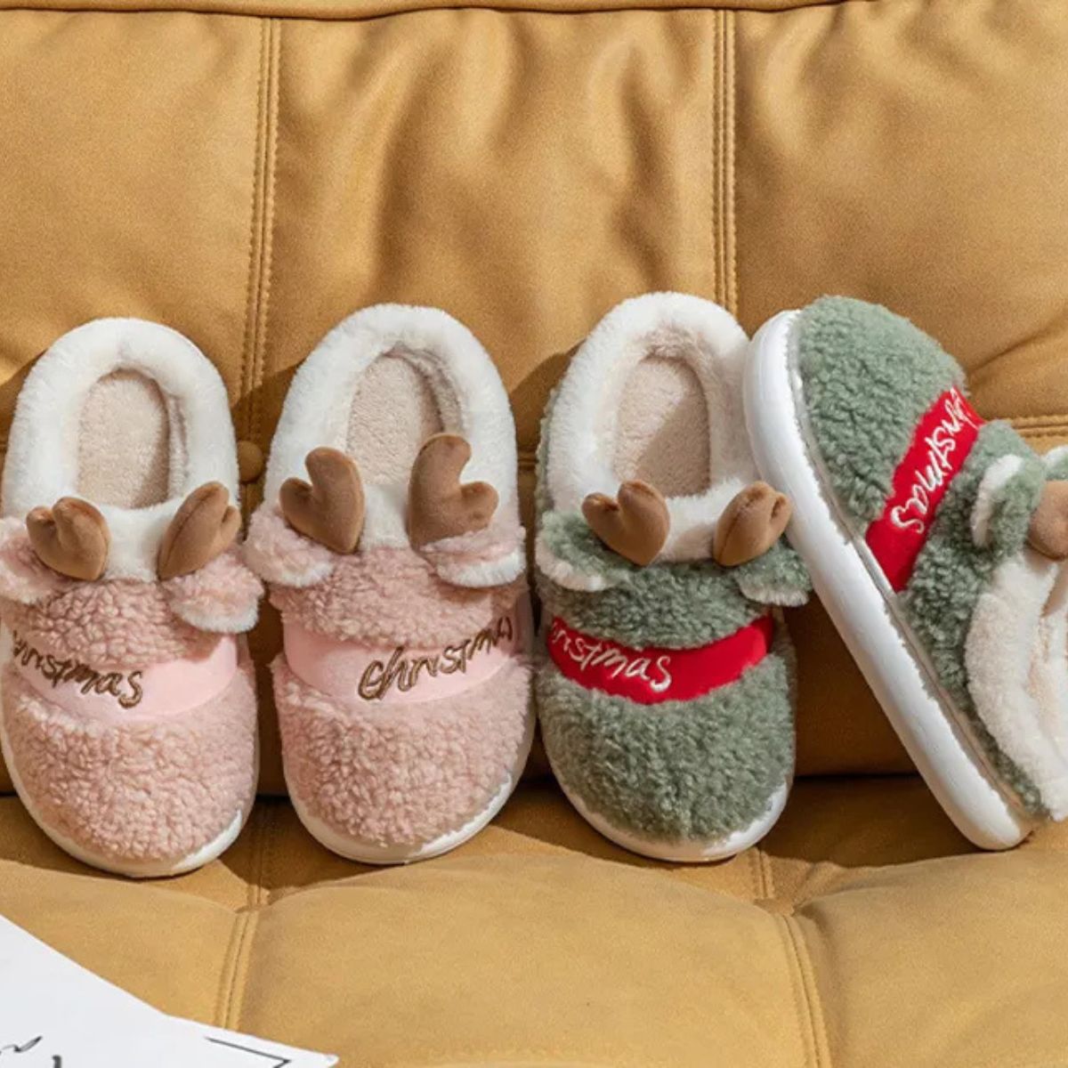 Cozy Christmas Reindeer Slippers – Soft Winter Plush Indoor House Shoes, Easy Slip-On Style
